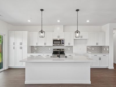 3856 Alexander Cir