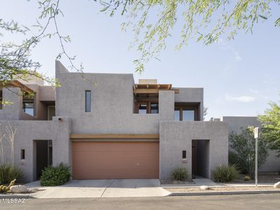 3141 E Sampras Ln