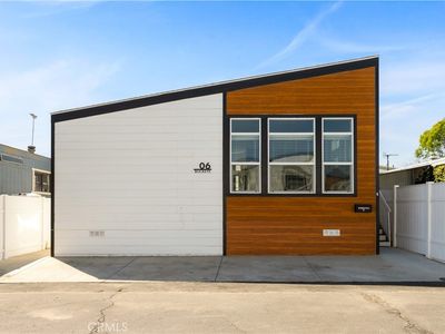 8250 Lankershim Blvd #6