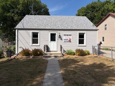 1216 4th Ave N