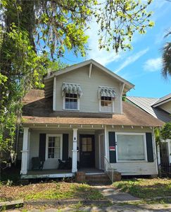 802 G St