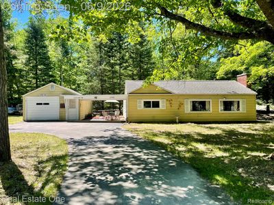 2596 E Fox Rd