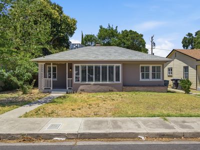 711 S Sowell Street