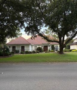 1401 Baytowne Ave E