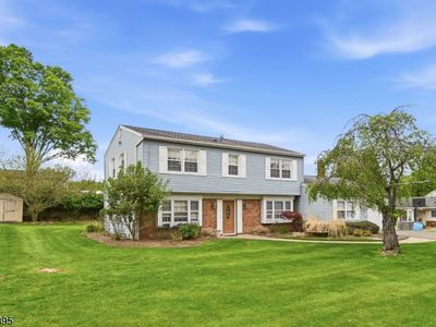 30 Whittier Ln