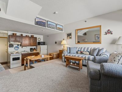 8 Cascades Drive #B-06