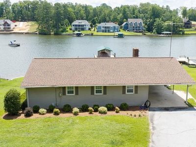 206 Larry Dr
