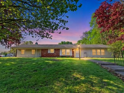 103 E College Ave