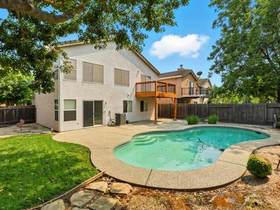 9510 Village Tree Dr