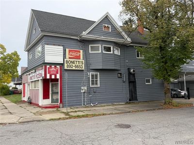 697 Walden Ave