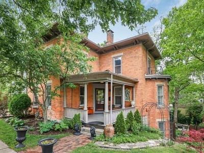 190 W William St