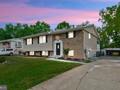 7986 Deward Ct
