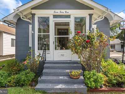 743 Willitts Ave