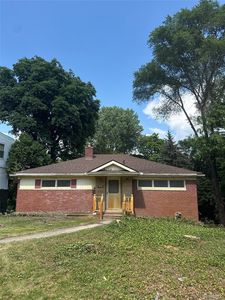 5910 Lakewood Blvd