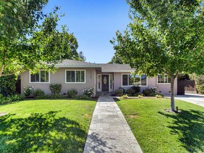 2609 Latham Dr