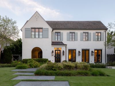 3915 Southwestern Blvd