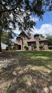 2201 Berryhill Dr