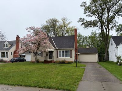 262 Elmwood Dr
