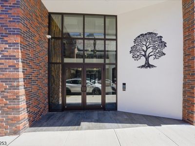 21 Lincoln Park #101