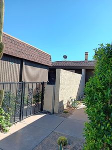 3033 N 39th St Unit 4