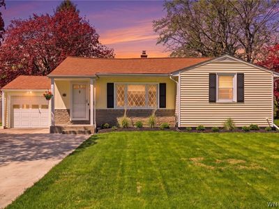 Property at 4320 Cameron Dr, Williamsville, NY