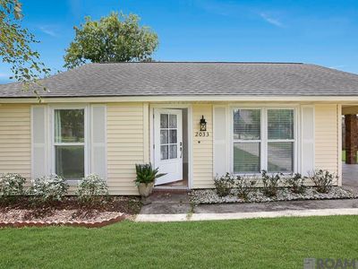 2033 Parlange Dr