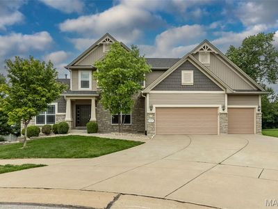 Property at 327 Tall Timber Meadows Dr, Ballwin, MO