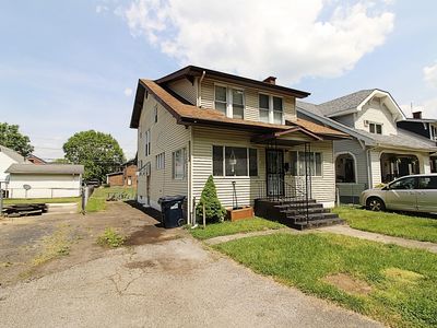 2409 Hilton Ave