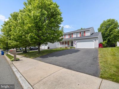 Property at 115 Clarion Dr, Douglassville, PA