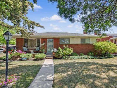 7292 Fairwood Dr