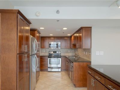 600 E Admiral Blvd #602