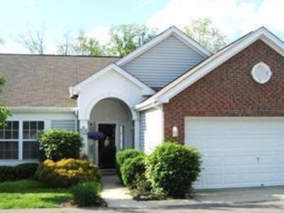 210 Elmwood Dr