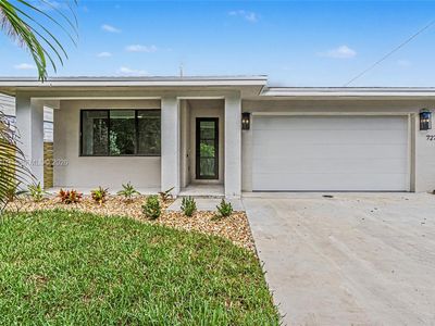 727 NW 43rd Ct