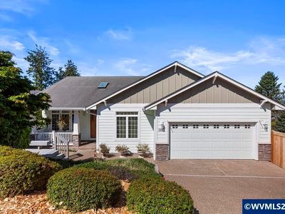 1899 SE Oar Dr