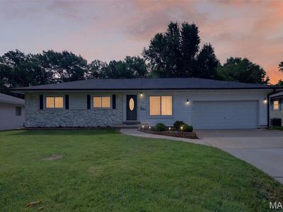 38 Country Life Dr