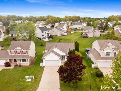 Property at 5757 E Grove Dr SE, Kentwood, MI