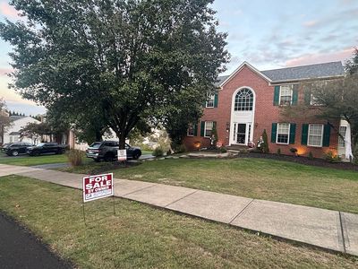 104 Hunters Run Dr