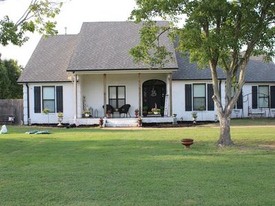 100 Evelyn Rd