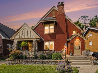 200 Rosemont Ave