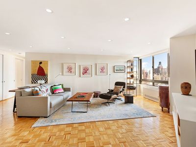 225 W 83rd St APT 19A