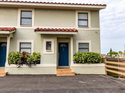 6504 Abaco Dr UNIT 101