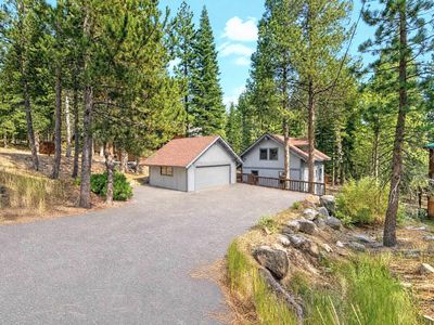 Property at 12057 Bennett Flat Rd, Truckee, CA