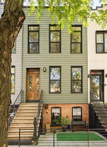 258 Woodbine St #2FAM