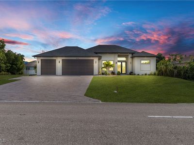 2515 Santa Barbara Blvd N