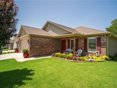 Property at 109 W Gillian Ave, Rogers, AR