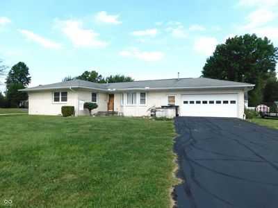 1000 N East St