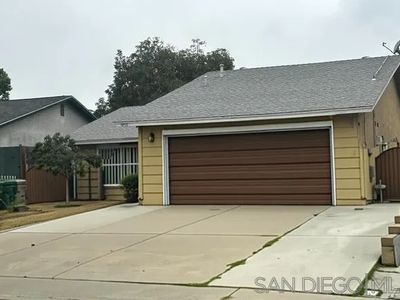 1050 Raedel Dr