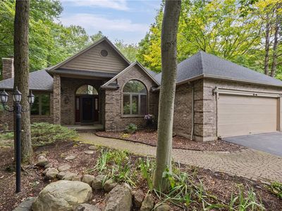 1226 Stafford Cres