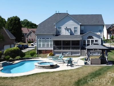 286 Corona Cir
