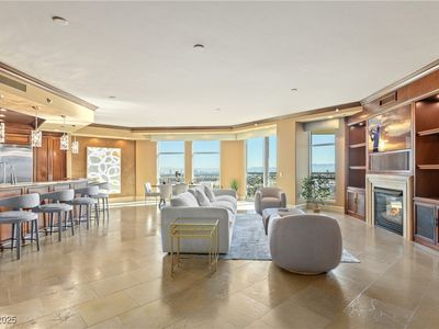 9103 Alta Dr Unit 602
